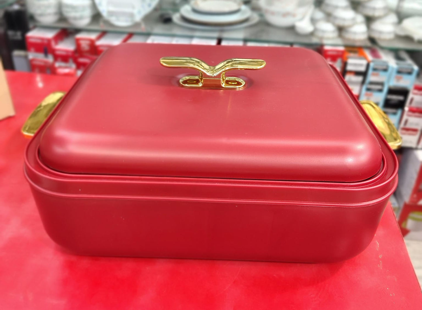 BONJOUR Sheraton 3-in-1 Insulated Chafing Dish | Premium Stainless Steel Hotpot & Casserole with PUF Insulation | Buffet Server with Lock Lid & Golden Handles | Red