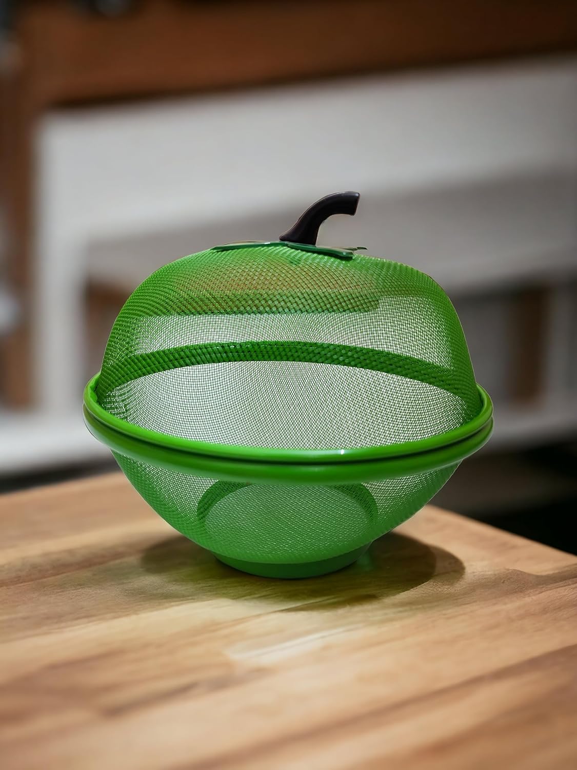 Fruit Basket with Lid Net Cover Steel Big Size for Dinning Kitchen Home Apple Shape Net Cover Protective Fruits Vegetables Food Storage Basket Strainer Kitchen Accessories (Green)
